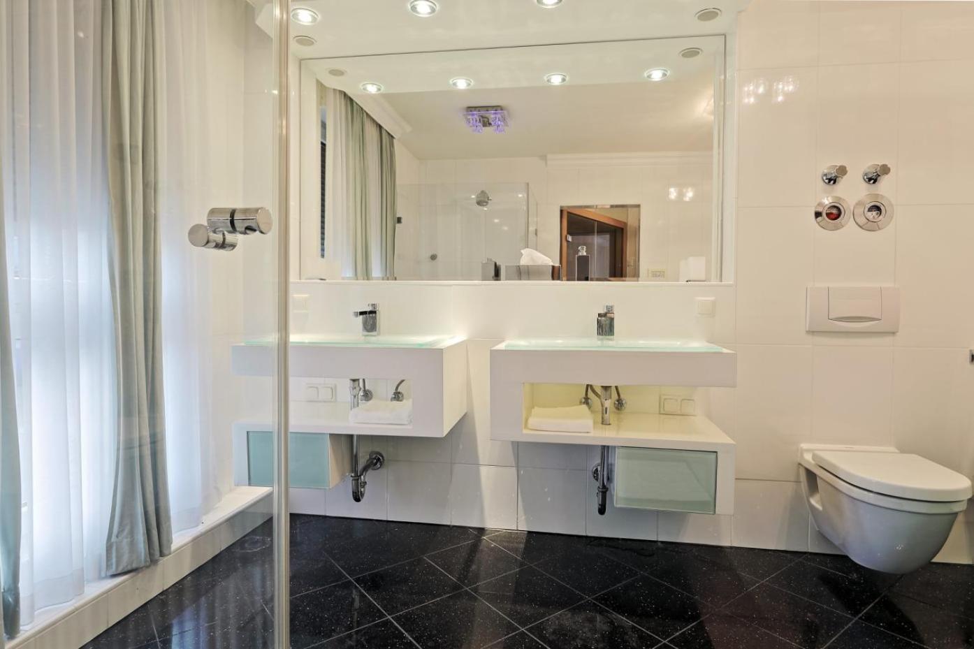 Ferienwohnung Penthouse Muelheim- Ruhr - Zentral - Edel - Luxus Pur Mülheim an der Ruhr Exterior foto