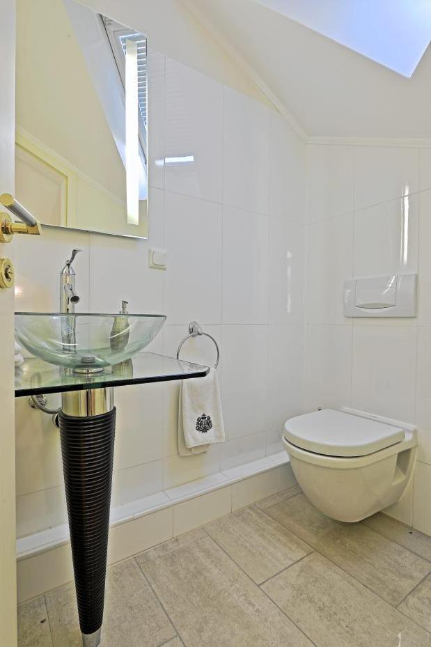 Ferienwohnung Penthouse Muelheim- Ruhr - Zentral - Edel - Luxus Pur Mülheim an der Ruhr Exterior foto