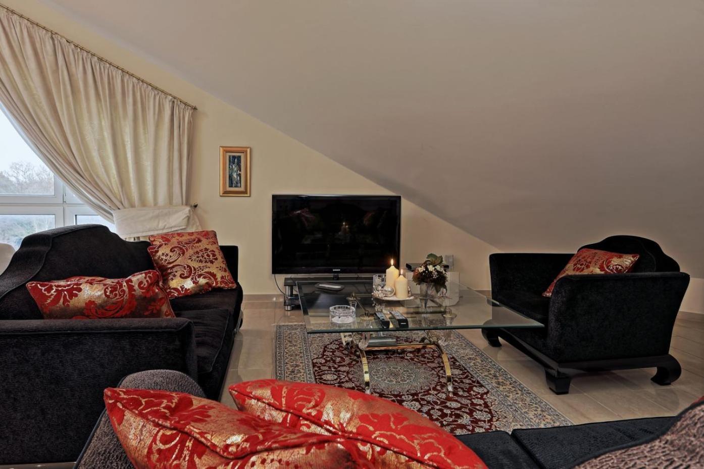 Ferienwohnung Penthouse Muelheim- Ruhr - Zentral - Edel - Luxus Pur Mülheim an der Ruhr Exterior foto